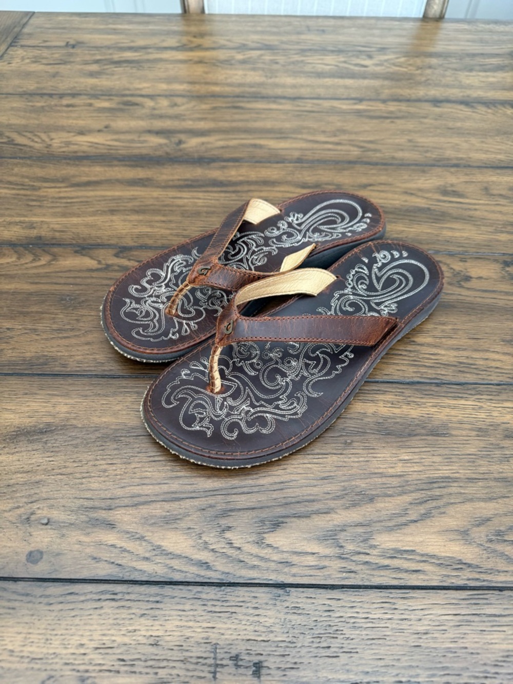 Olu Kai Leather Embroidered Flip Flops